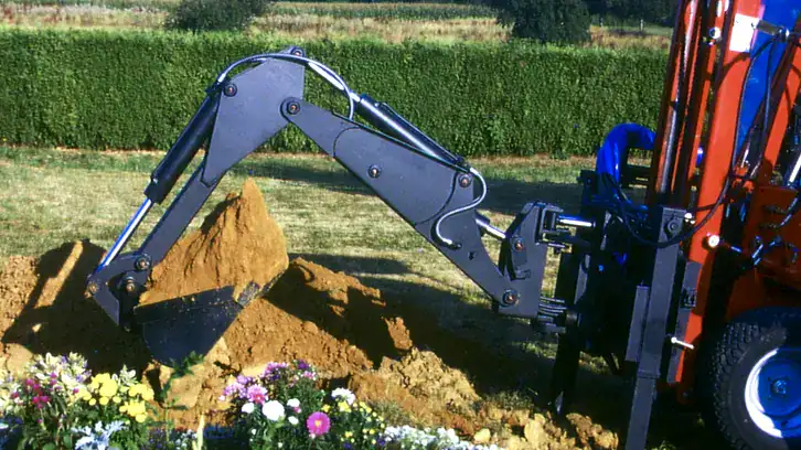 Uni-truck Friedhofsgeräte